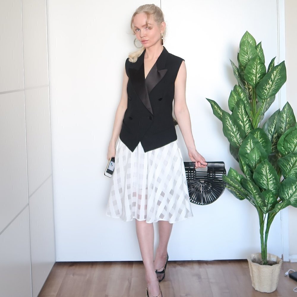 Greylin White Circle Knee-length Skirt